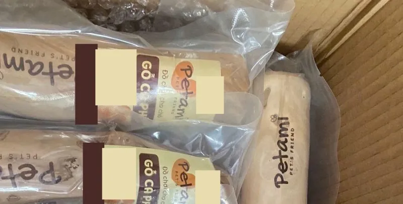 Thanh gỗ cà phê Petami đóng túi hút chân không, dán nhãn, xếp trong thùng carton